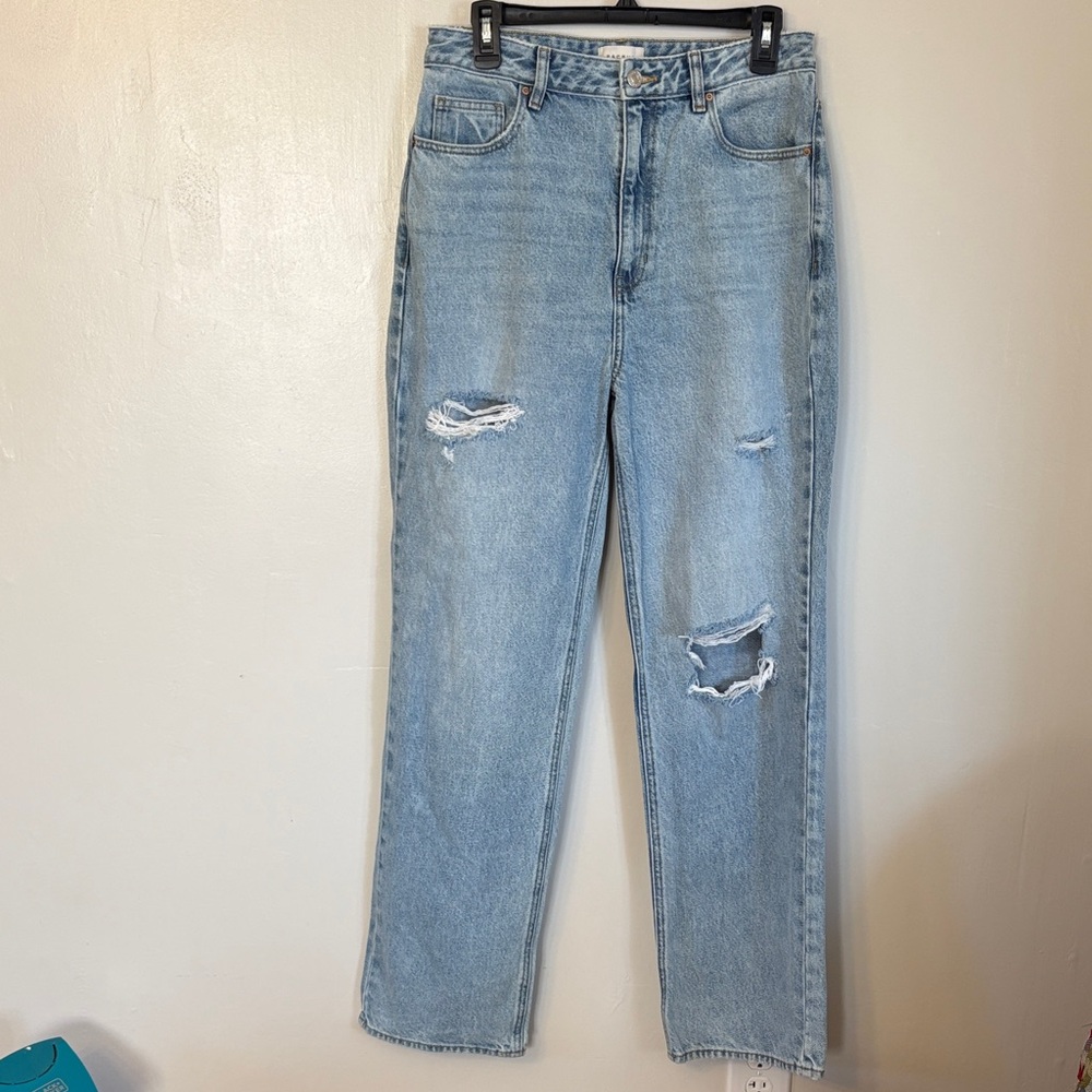 Pacsun '90s Boyfriend Jeans Distressed/Ripped Style - Size 30